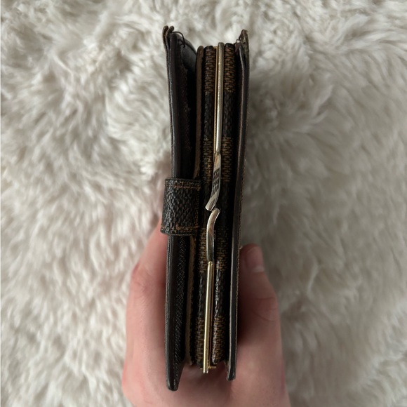 Louis Vuitton - Damier Eben Checkered French Kisslock Compact Wallet - Picture 4 of 16